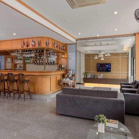 Seven Oaks Inn Jomtien Beach Exterior foto