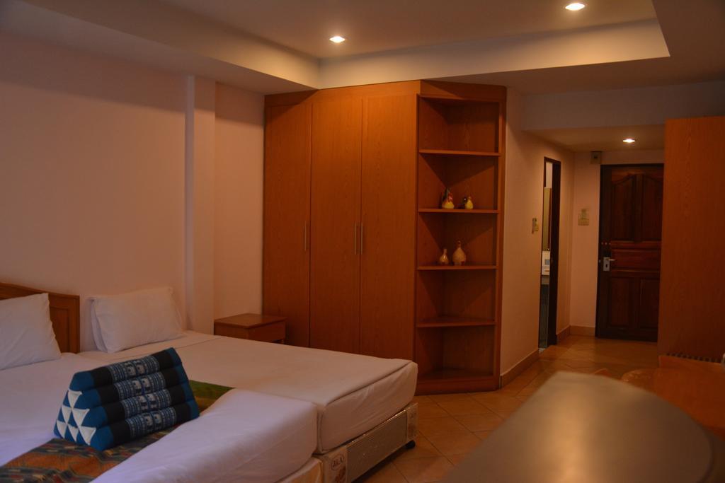 Seven Oaks Inn Jomtien Beach Cameră foto