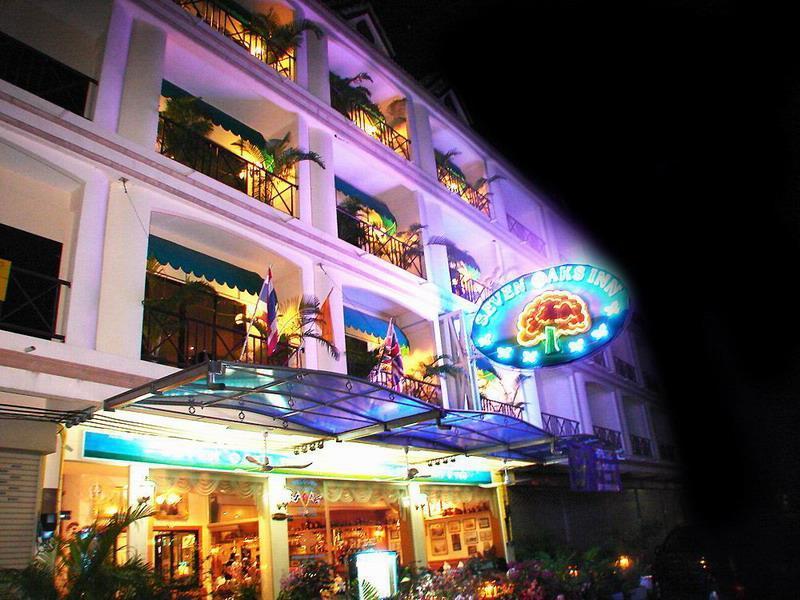 Seven Oaks Inn Jomtien Beach Exterior foto