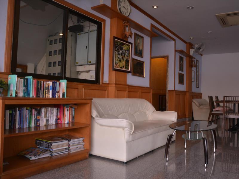 Seven Oaks Inn Jomtien Beach Exterior foto